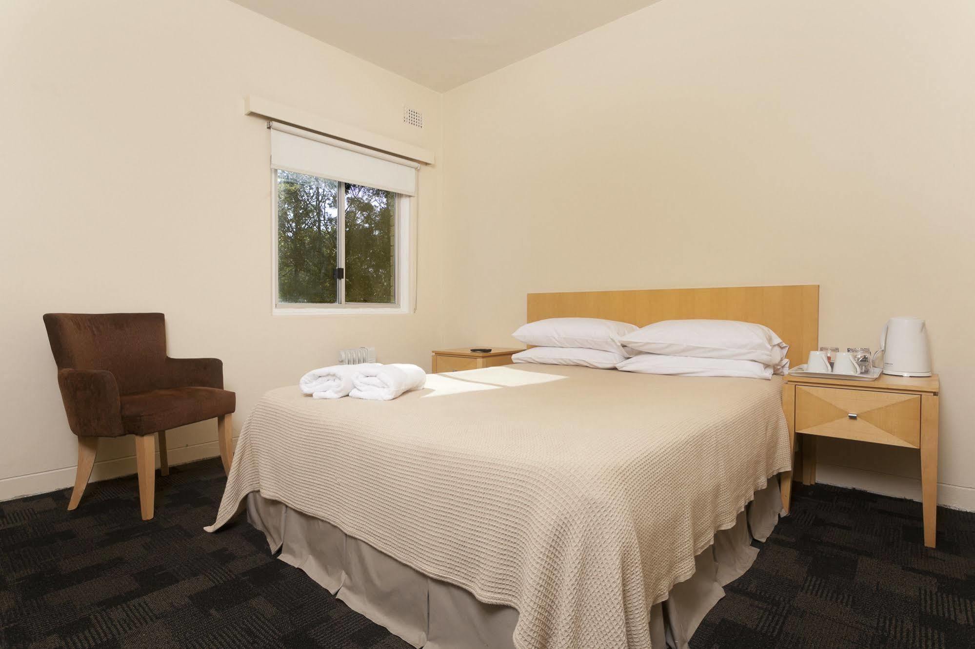 Shortland Budget Accommodation Jesmond Exteriör bild